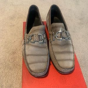 Beautiful Donald Plinar Gray crocodile style shoes 9.5